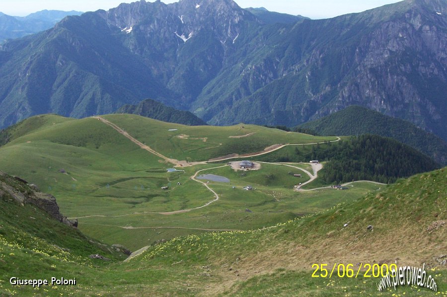 01 Dall'alto, i piani dell'Avaro .jpg